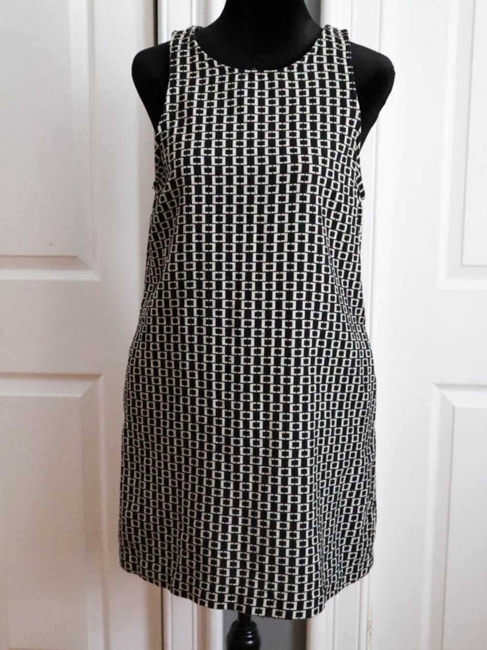 Alice & Olivia Sz M Wool Viscose Mini Dress Black & White Geometric A-line Mod